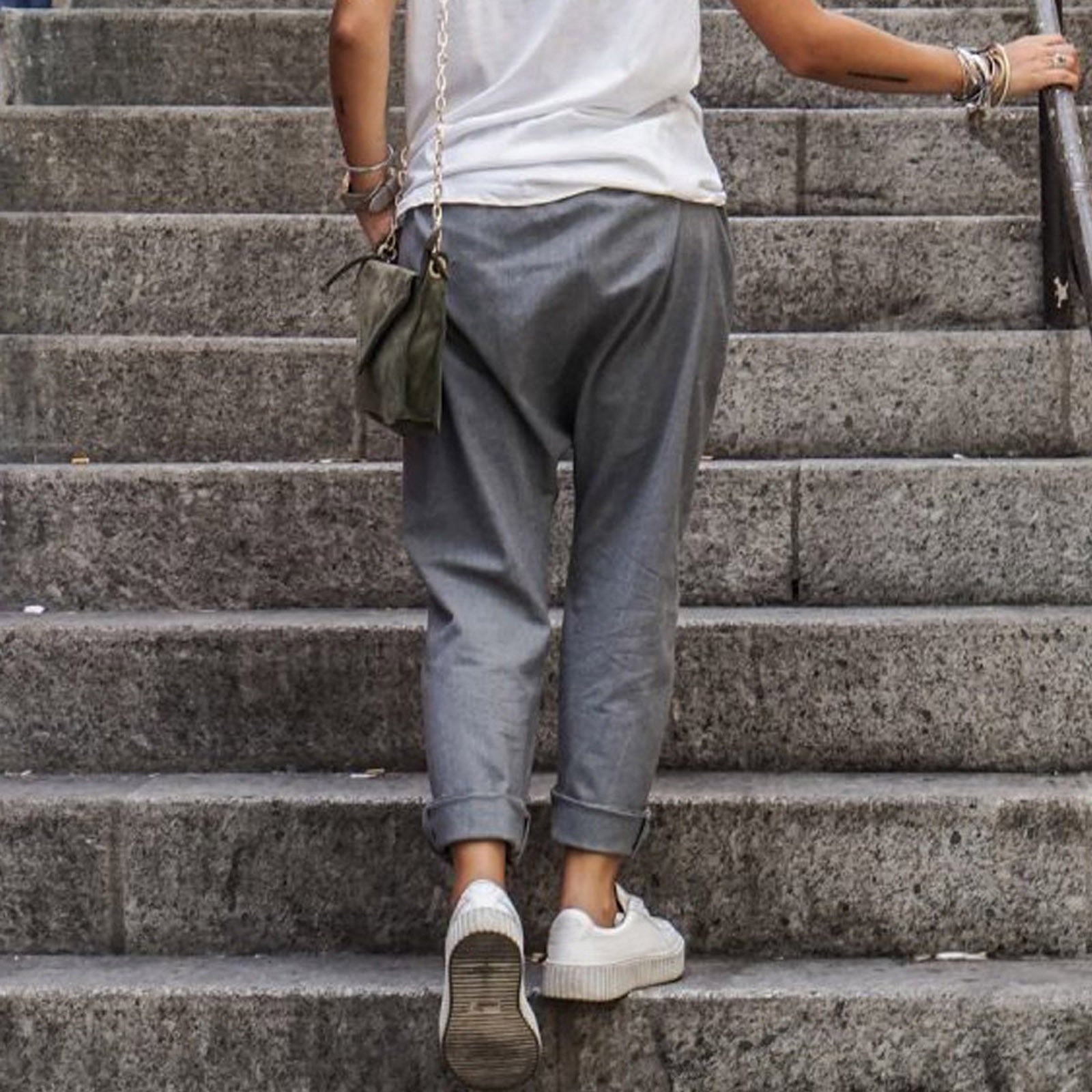 Leichte, fließende Hose mit weitem Bein für Damen